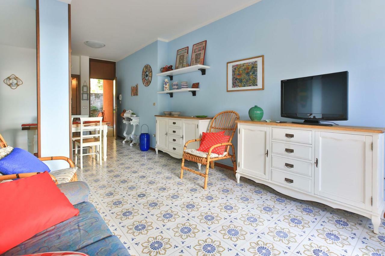 Costamare Apartment